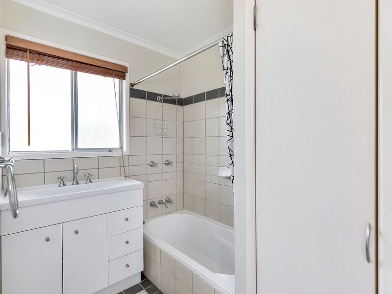 8 Carol Street, Redbank Plains QLD 4301