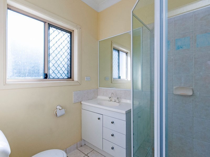 12 Brigalow Lane, Redbank QLD 4301