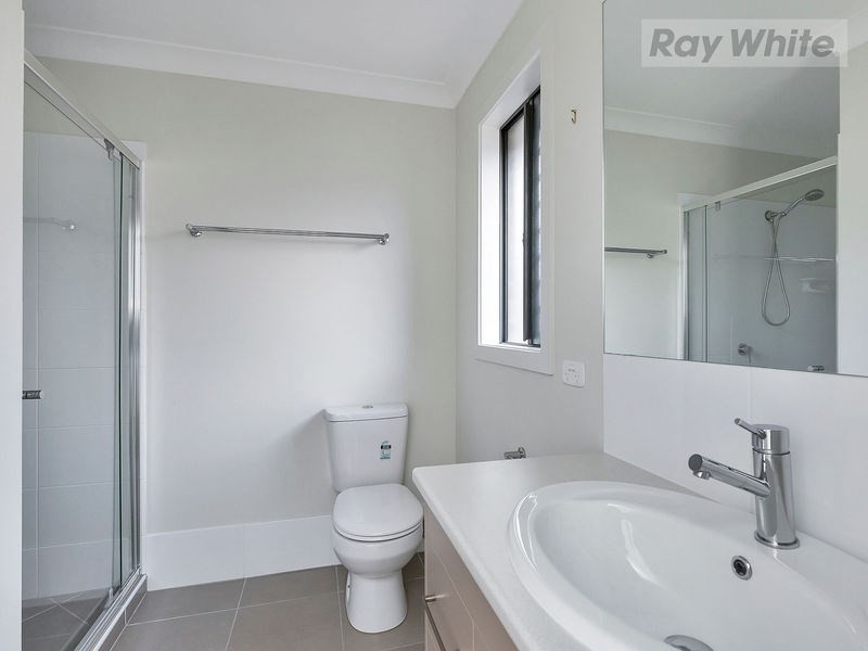 9 Huxley Street, Redbank Plains QLD 4301