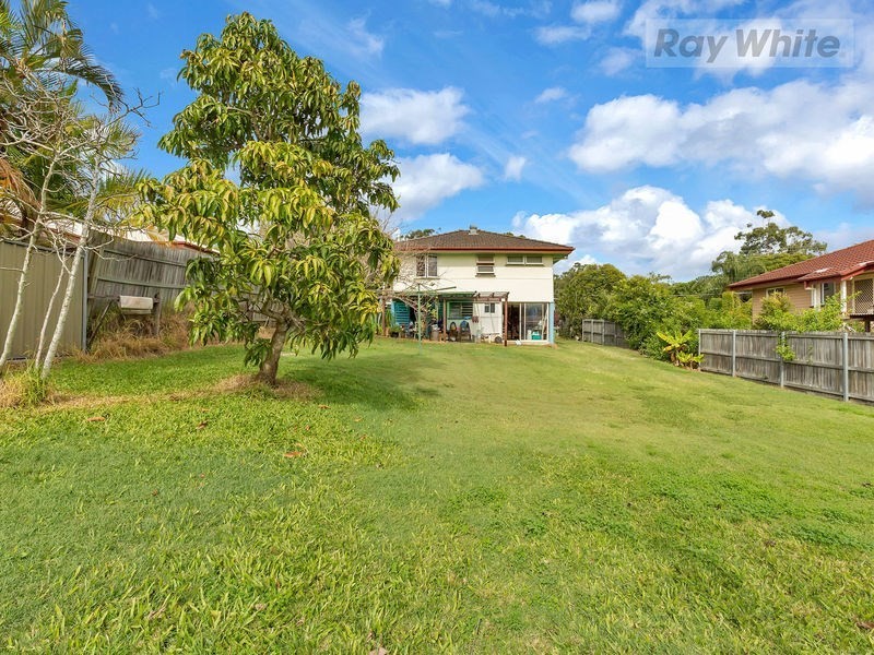 11 Dorricott Crescent, Goodna QLD 4300