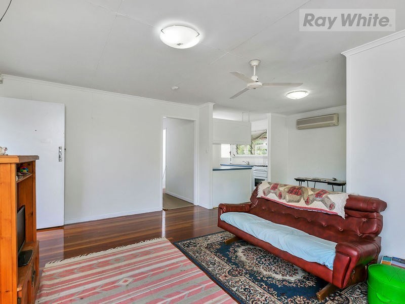 11 Dorricott Crescent, Goodna QLD 4300