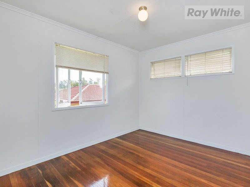 11 Dorricott Crescent, Goodna QLD 4300