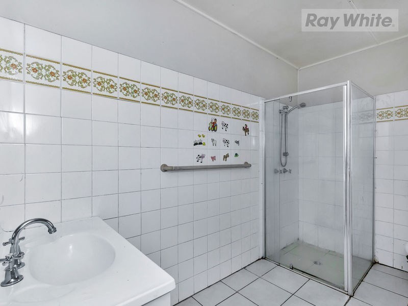 15 Stanley Street, Goodna QLD 4300