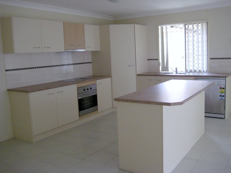 1 Siffleet Street, Bellbird Park QLD 4300