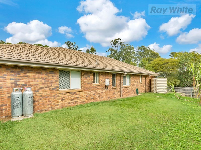 1 Siffleet Street, Bellbird Park QLD 4300