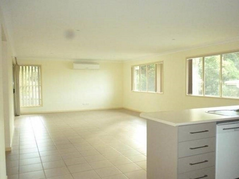 24 Heathwood Place, Collingwood Park QLD 4301