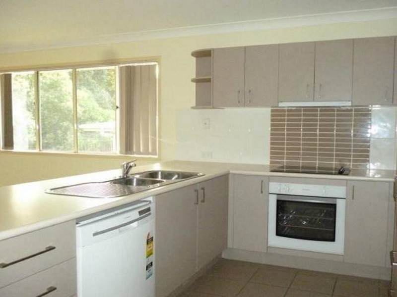 24 Heathwood Place, Collingwood Park QLD 4301