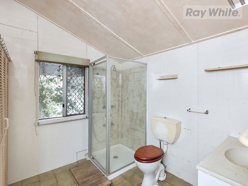 11 Waterford Road, Gailes QLD 4300