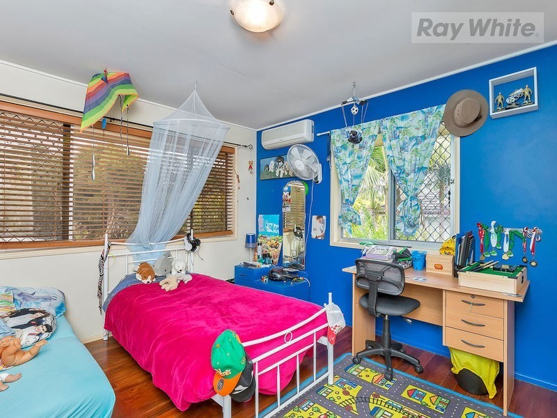 8 Hastings Street, Redbank Plains QLD 4301