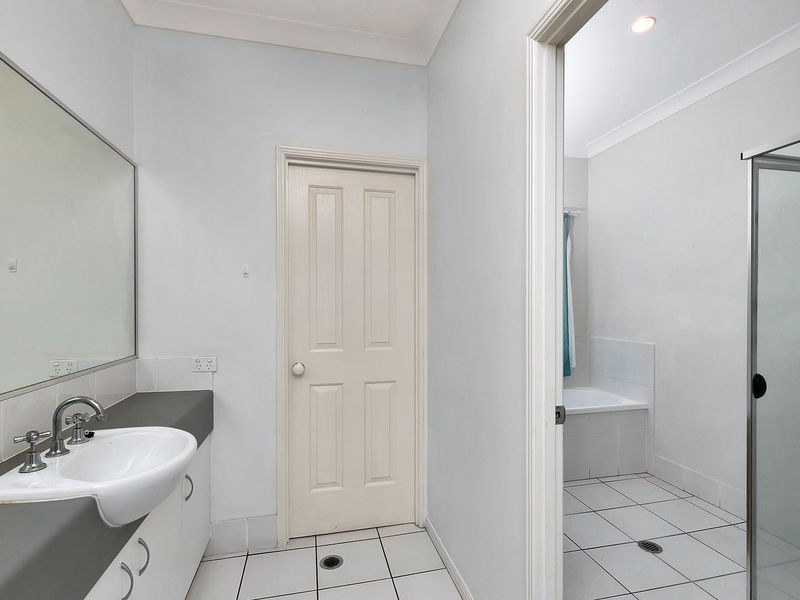 7 French Court, Redbank Plains QLD 4301