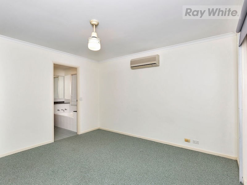 33 Knight Street, Redbank Plains QLD 4301