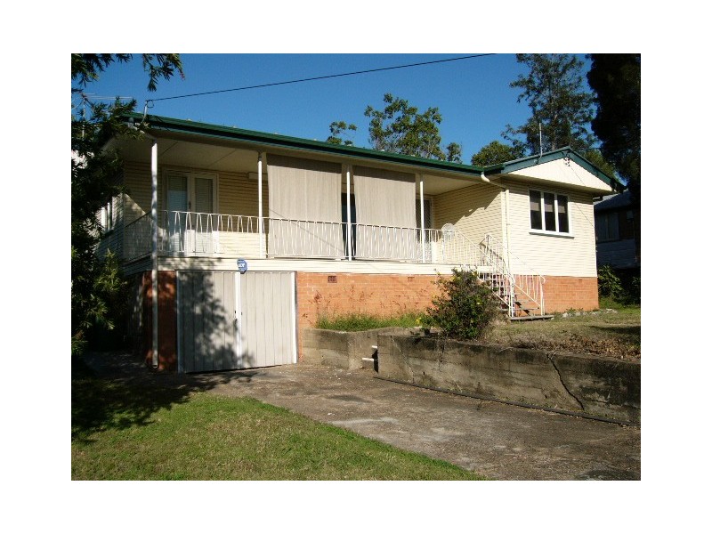 4 McCosker Street, Riverview QLD 4303