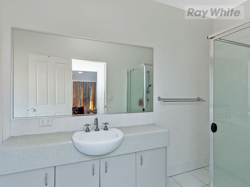 3 Williamson Place, Redbank Plains QLD 4301