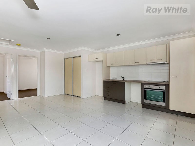 10b Mccarthy Crescent, Goodna QLD 4300