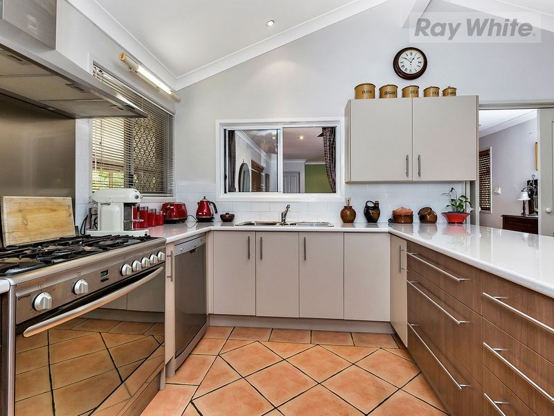 6 Wentworth Court, Redbank Plains QLD 4301