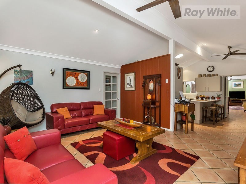 6 Wentworth Court, Redbank Plains QLD 4301