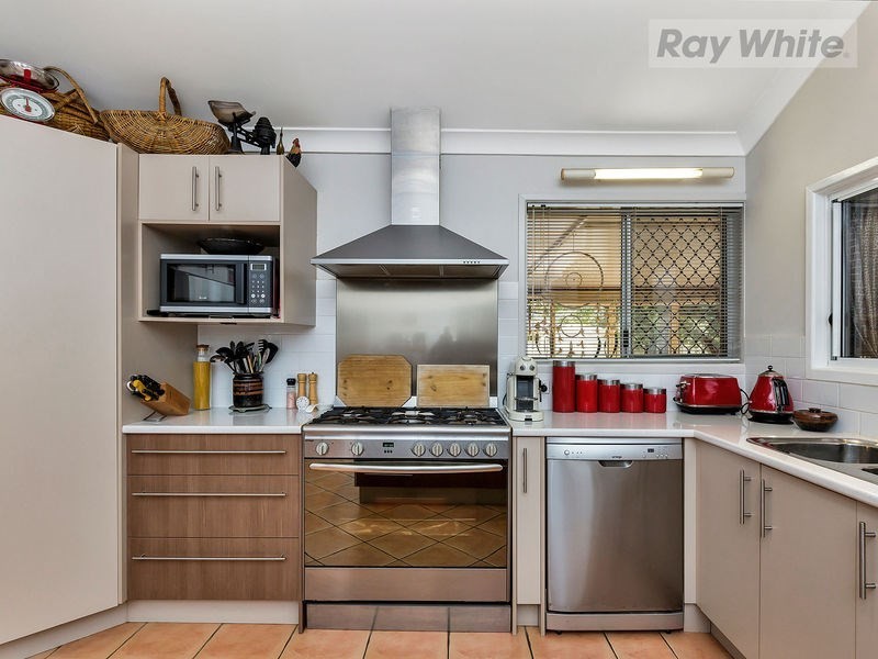 6 Wentworth Court, Redbank Plains QLD 4301