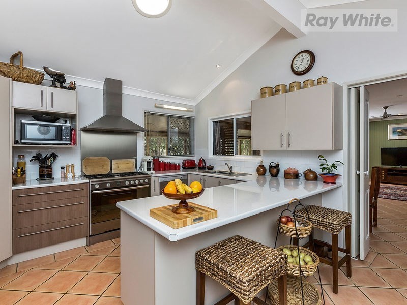 6 Wentworth Court, Redbank Plains QLD 4301