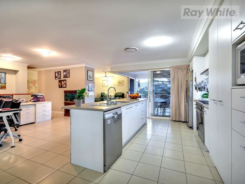 12 Ambrose Drive, Augustine Heights QLD 4300