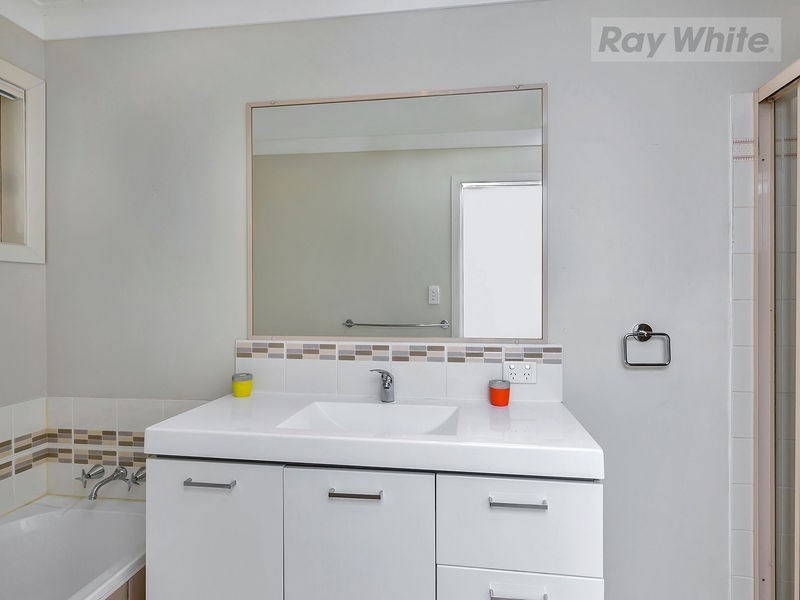 7/5 Spalding Crescent, Goodna QLD 4300