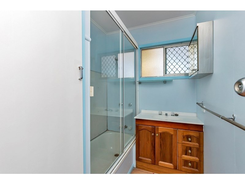 14 Caroline Street, Riverview QLD 4303