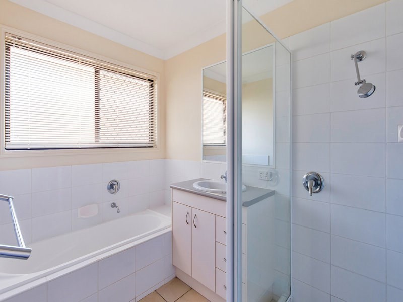 14 Baden Jones Way, North Booval QLD 4304