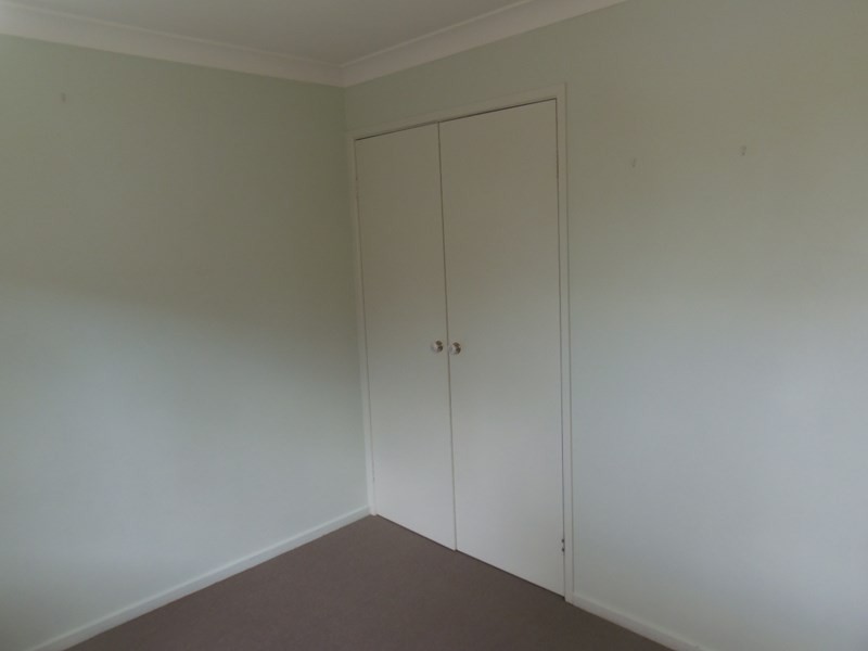 2/236 Redbank Plains Road, Bellbird Park QLD 4300