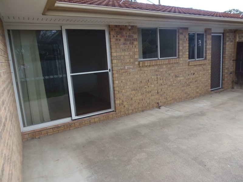 2/236 Redbank Plains Road, Bellbird Park QLD 4300