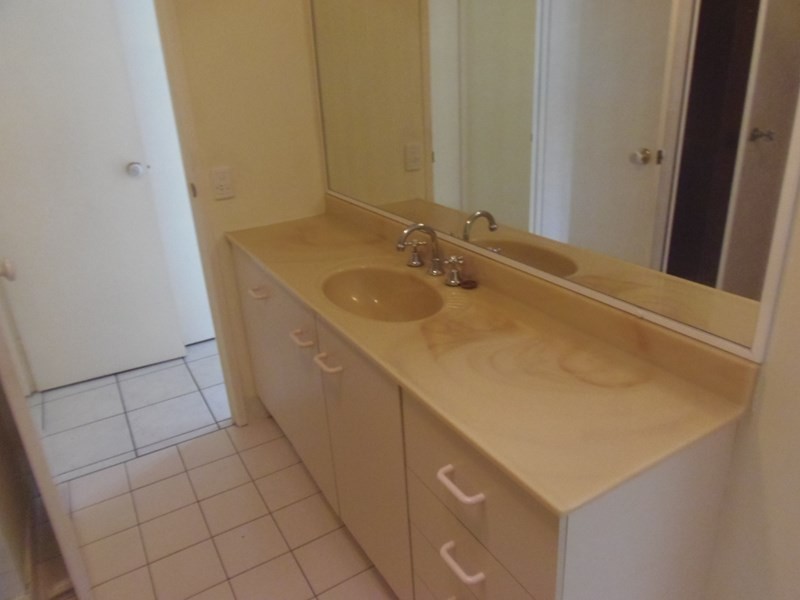 3/236 Redbank Plains Road, Bellbird Park QLD 4300