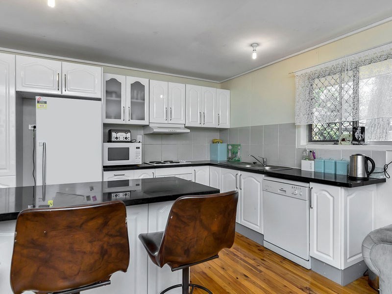 3 Weinholt Crescent, Gailes QLD 4300