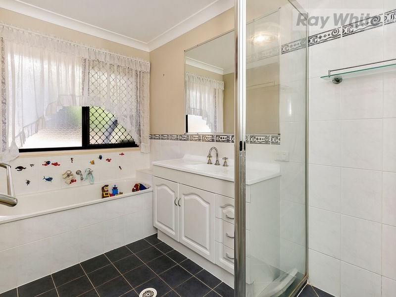 8 Plunkett Court, Collingwood Park QLD 4301