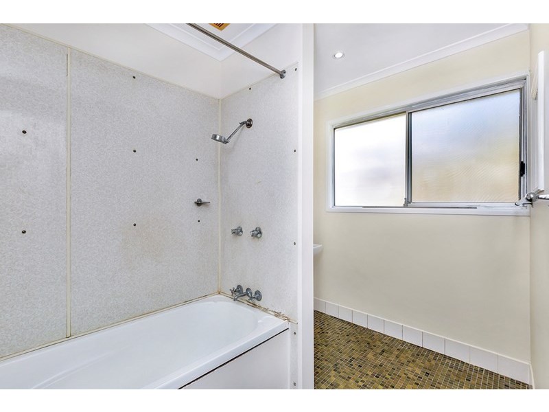 14 Sean Street, Riverview QLD 4303