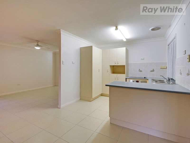 9 Crystal Court, Camira QLD 4300