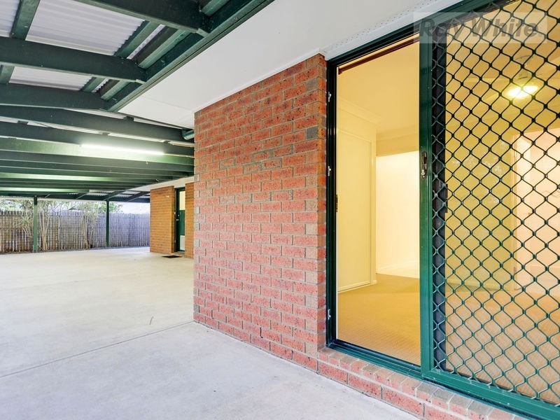 9 Crystal Court, Camira QLD 4300