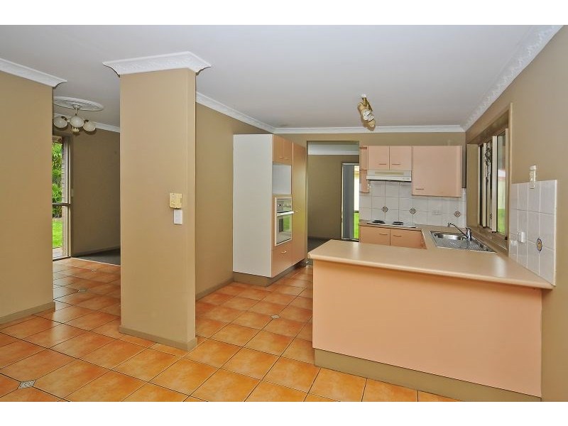 14 Scullin Street, Collingwood Park QLD 4301