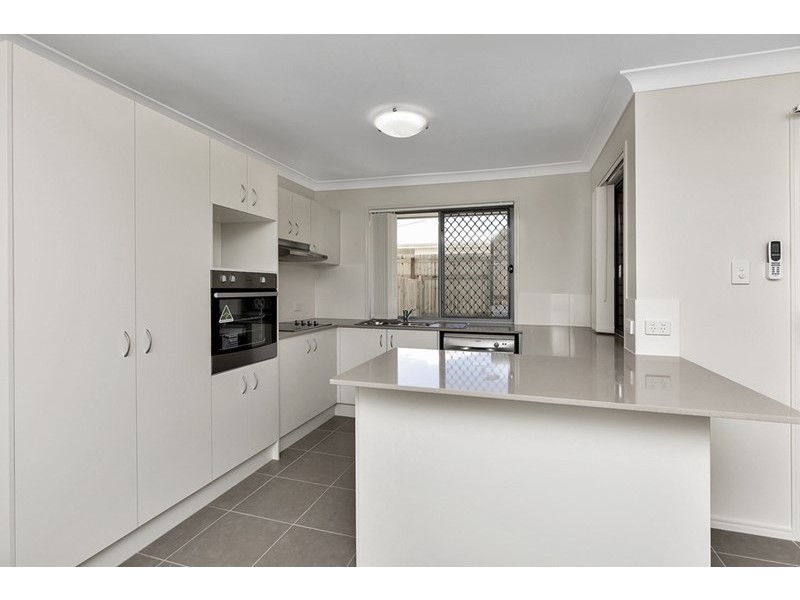 1/71 Cordeaux Crescent, Redbank Plains QLD 4301