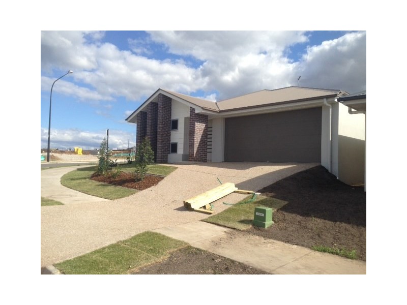 2 Wren Street, Redbank Plains QLD 4301