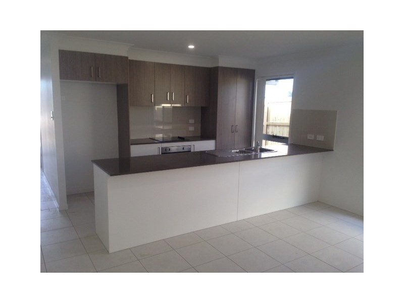 2 Wren Street, Redbank Plains QLD 4301