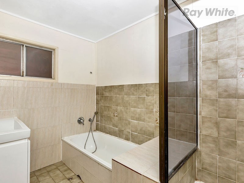 74 Andrew Street, Bundamba QLD 4304