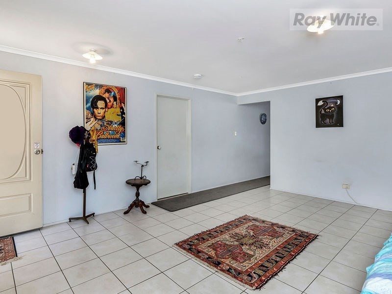 11 Sutherland Crescent, Goodna QLD 4300