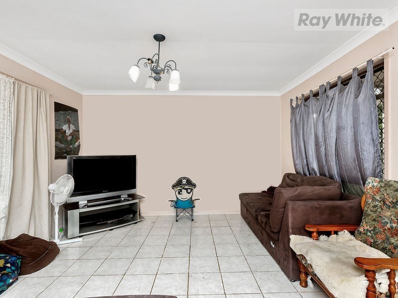 8 Fitchett Street, Goodna QLD 4300