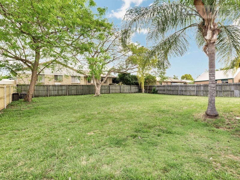 24 Cameron Street, Redbank Plains QLD 4301