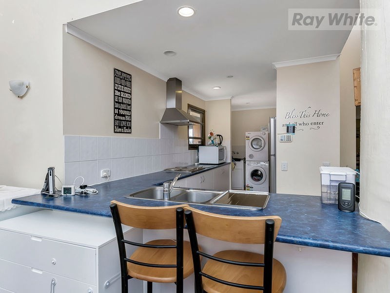 8 Theodore Court, Collingwood Park QLD 4301