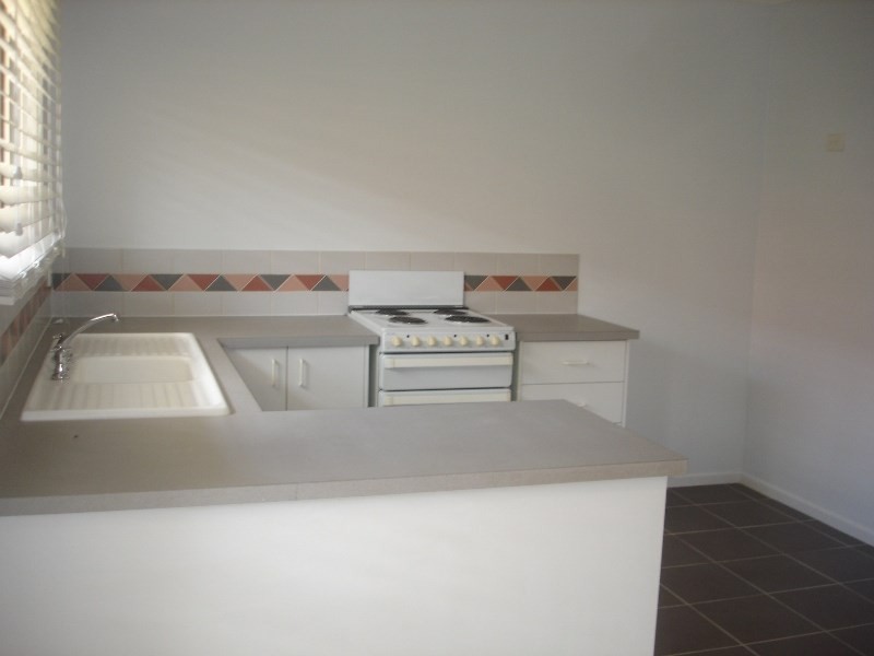 4/20 Henty Drive, Redbank Plains QLD 4301