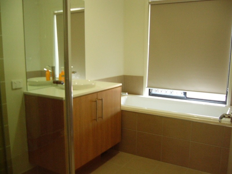 11 William Drysdale Court, Redbank Plains QLD 4301