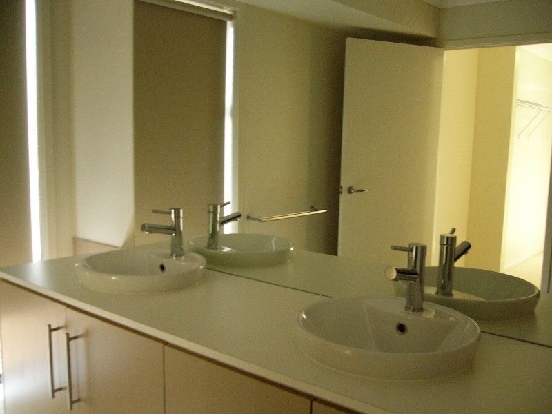 11 William Drysdale Court, Redbank Plains QLD 4301