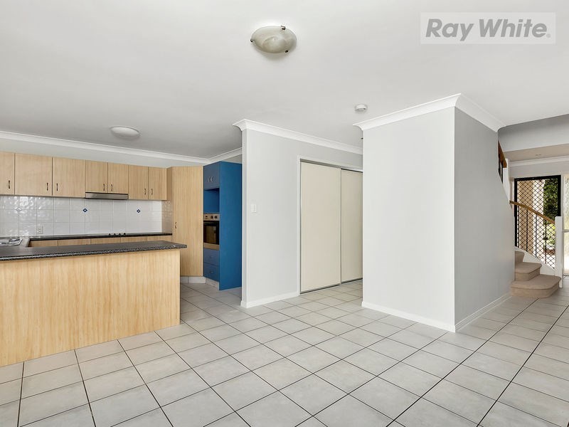 8 Amie Place, Raceview QLD 4305