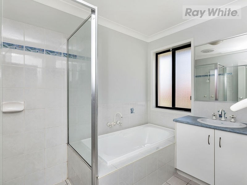 8 Amie Place, Raceview QLD 4305