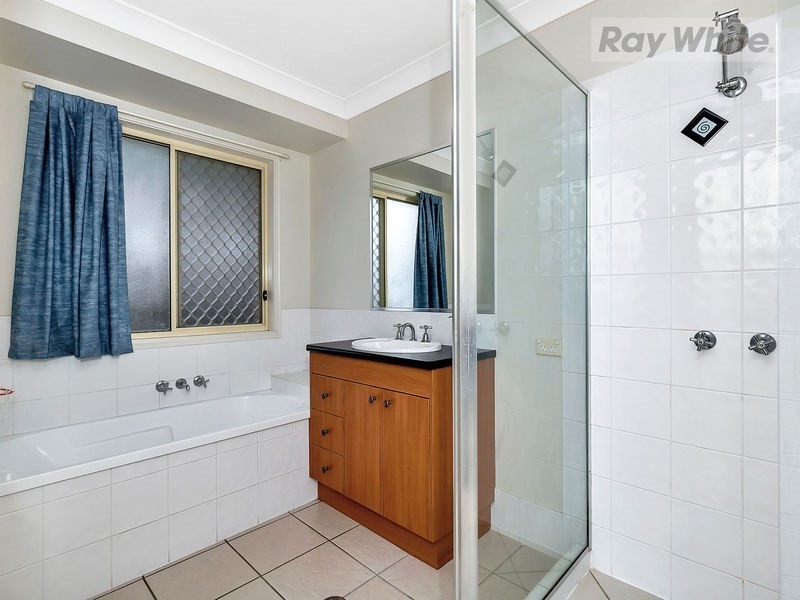 4 Moroney Court, Goodna QLD 4300