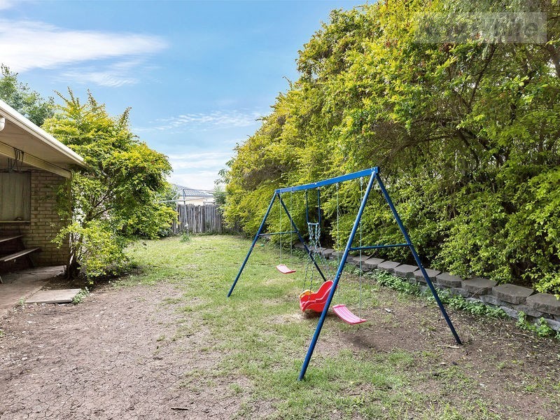 98 Highbury Drive, Redbank Plains QLD 4301